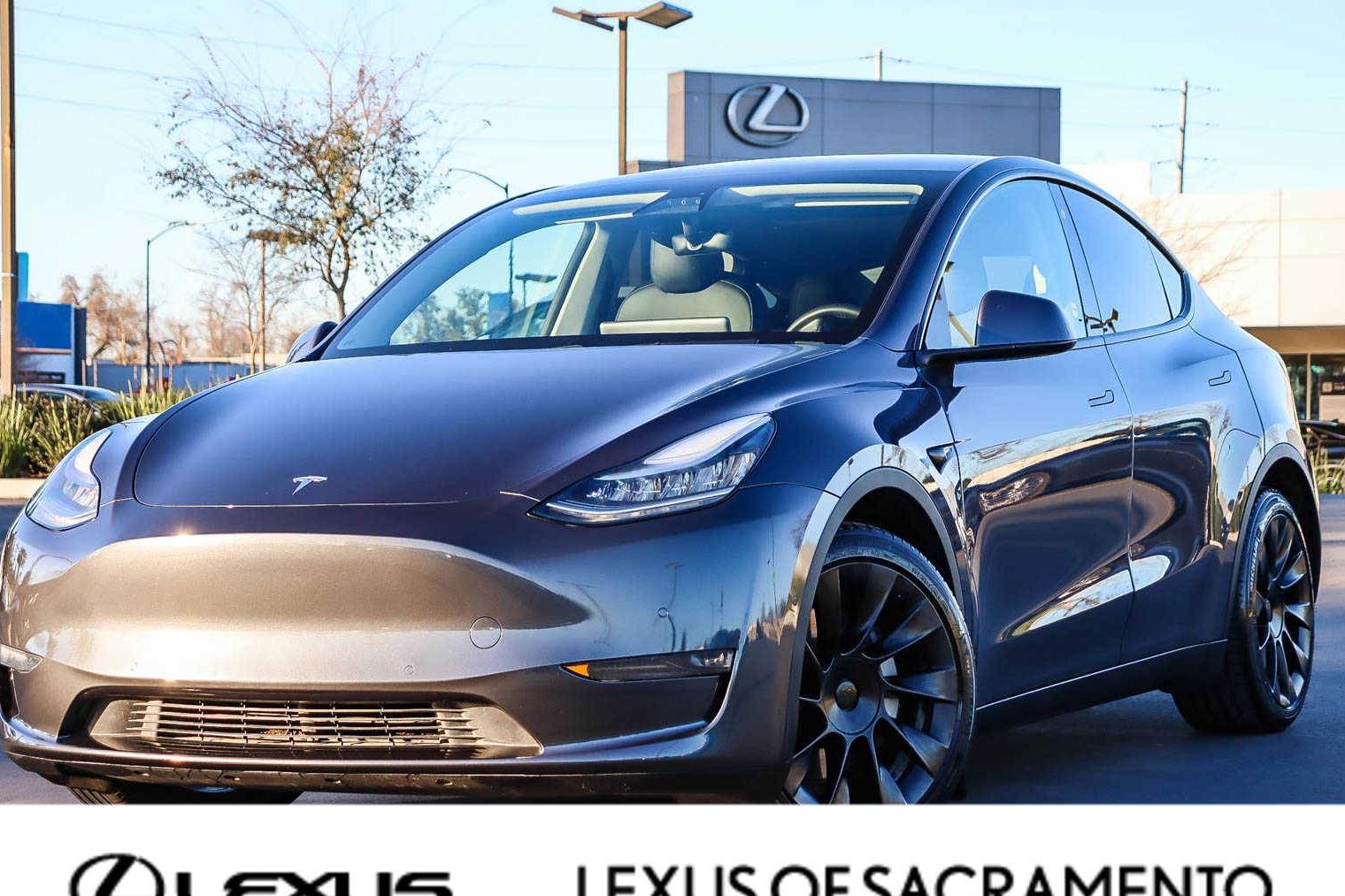 TESLA MODEL Y 2020 5YJYGDEE0LF058190 image